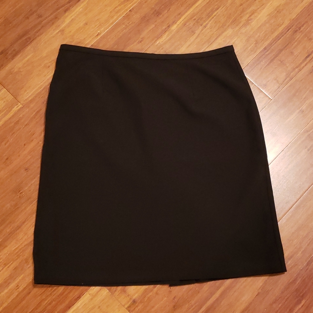 Black skirt - Size 8